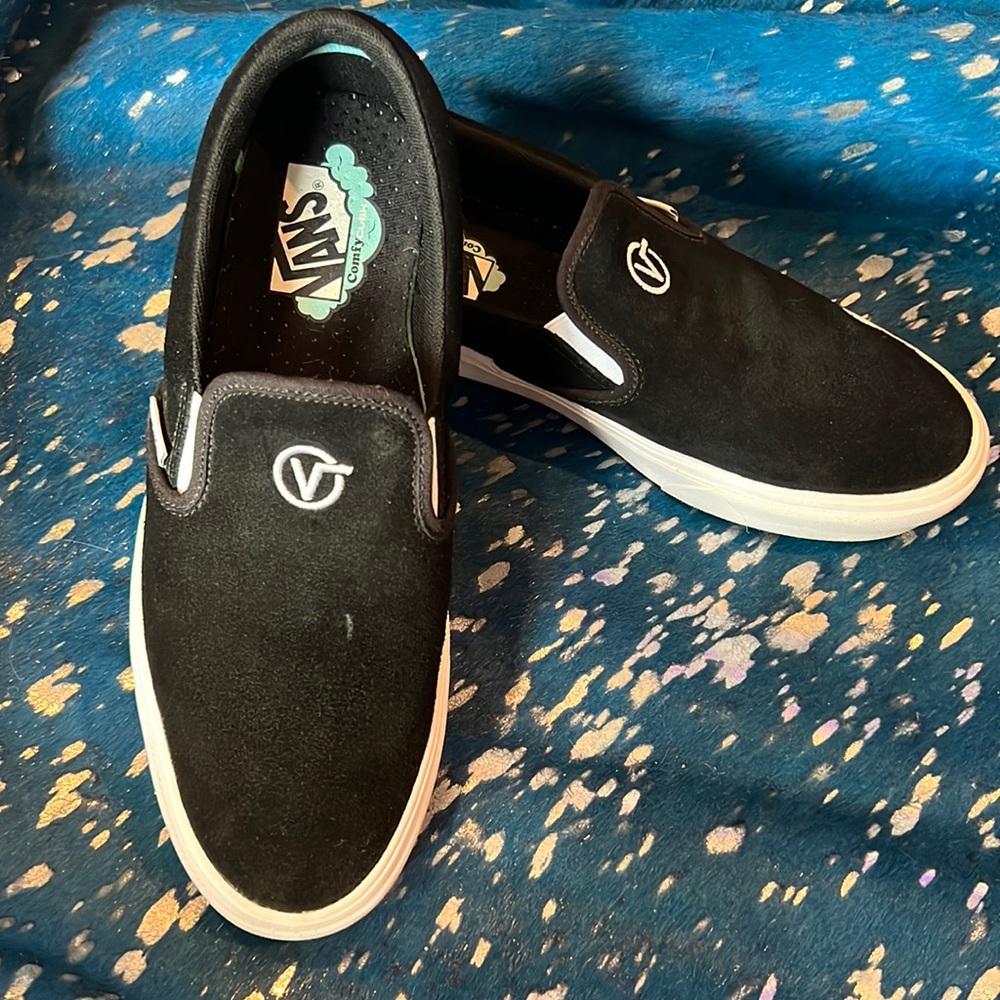 Black suede comfy vans